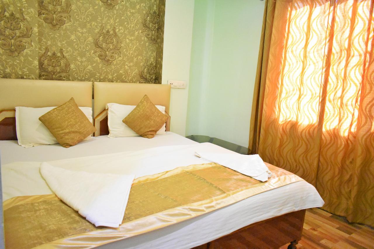 Hotel Picasso Varanasi Prime Location Exterior foto